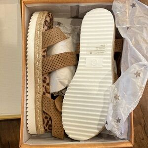 Ladies size 8 1/2 sandals. Leopard print and tan
